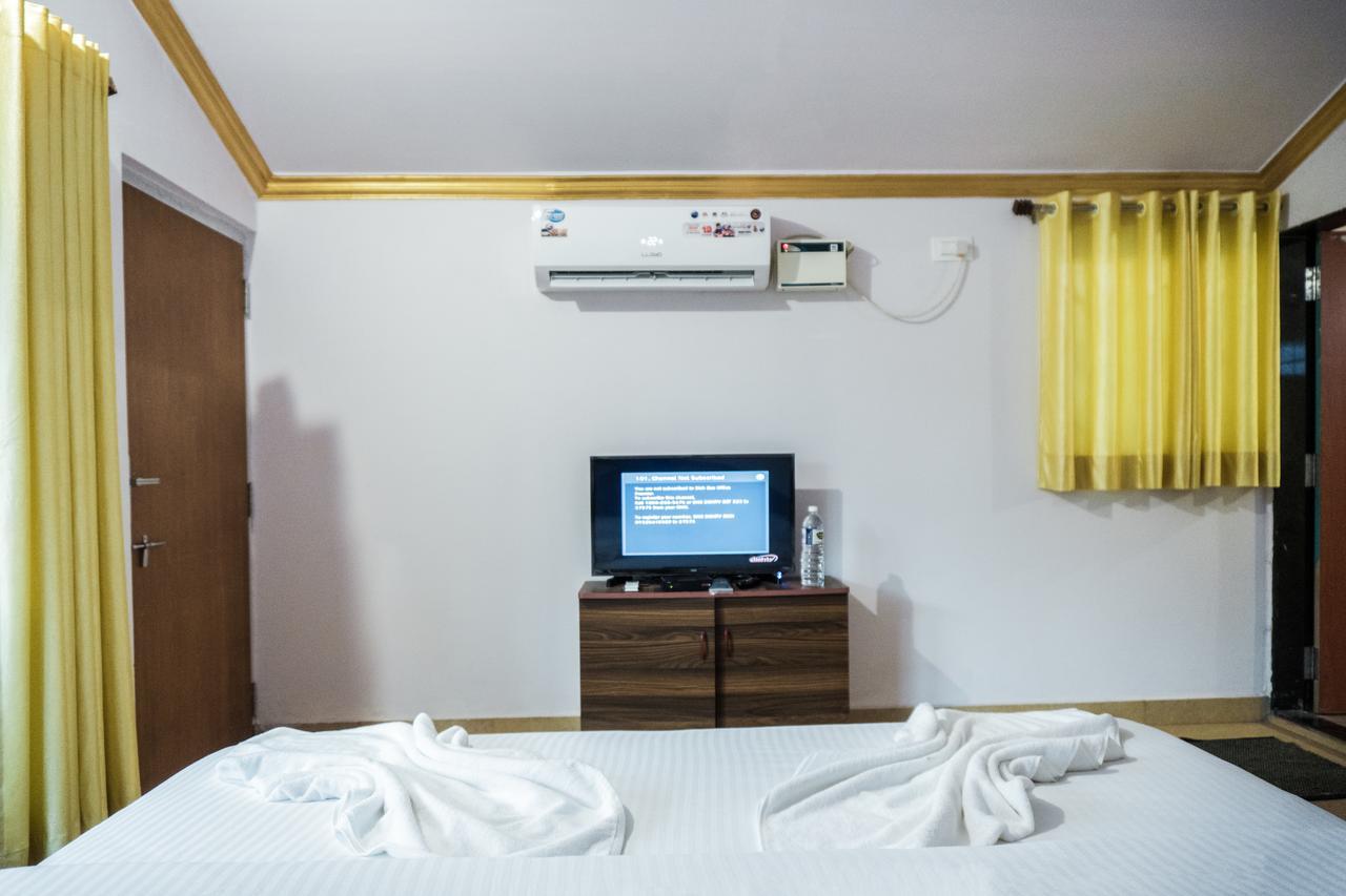 La Riviere Hotel Morjim Luaran gambar